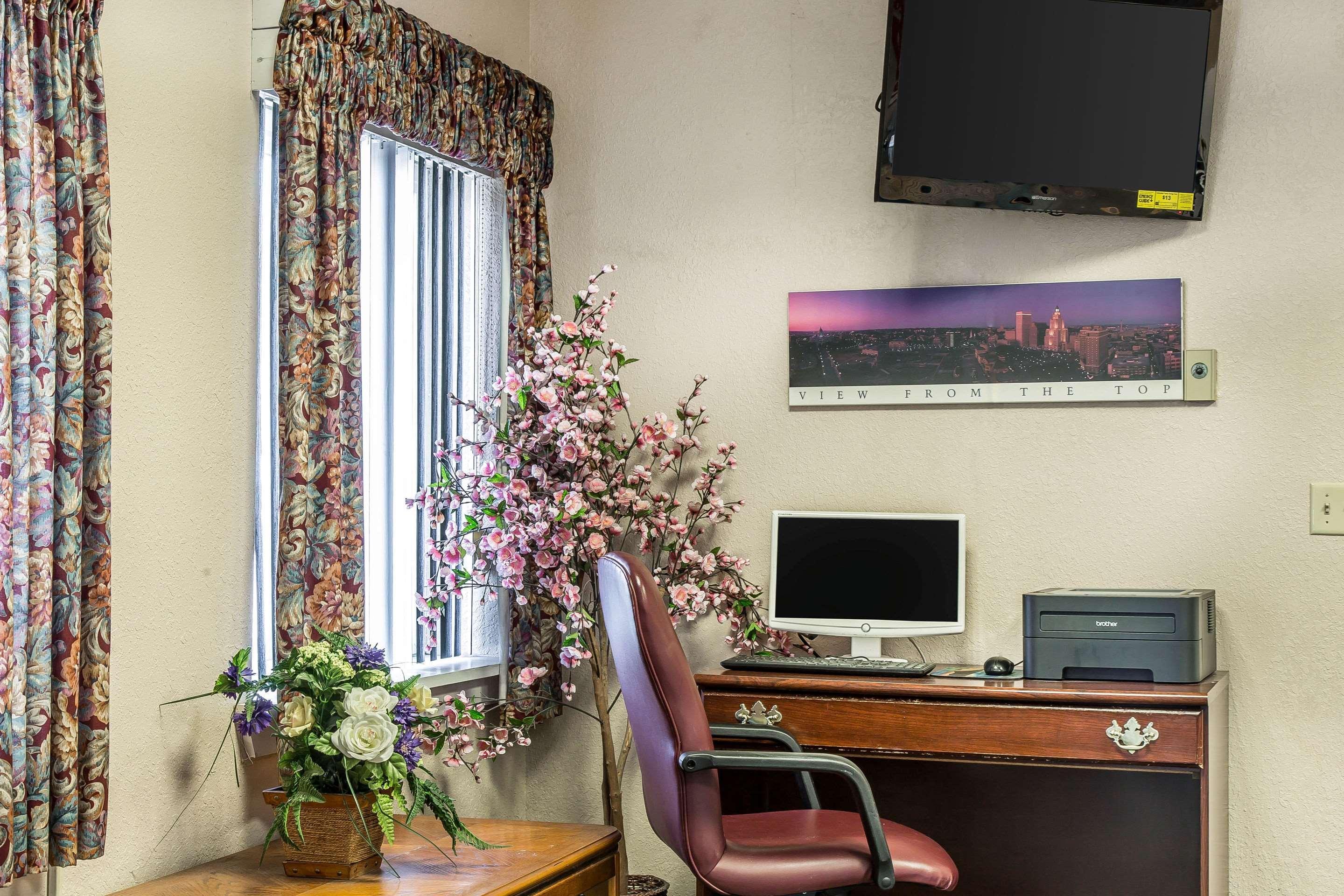Econo Lodge Cranston - Providence Buitenkant foto