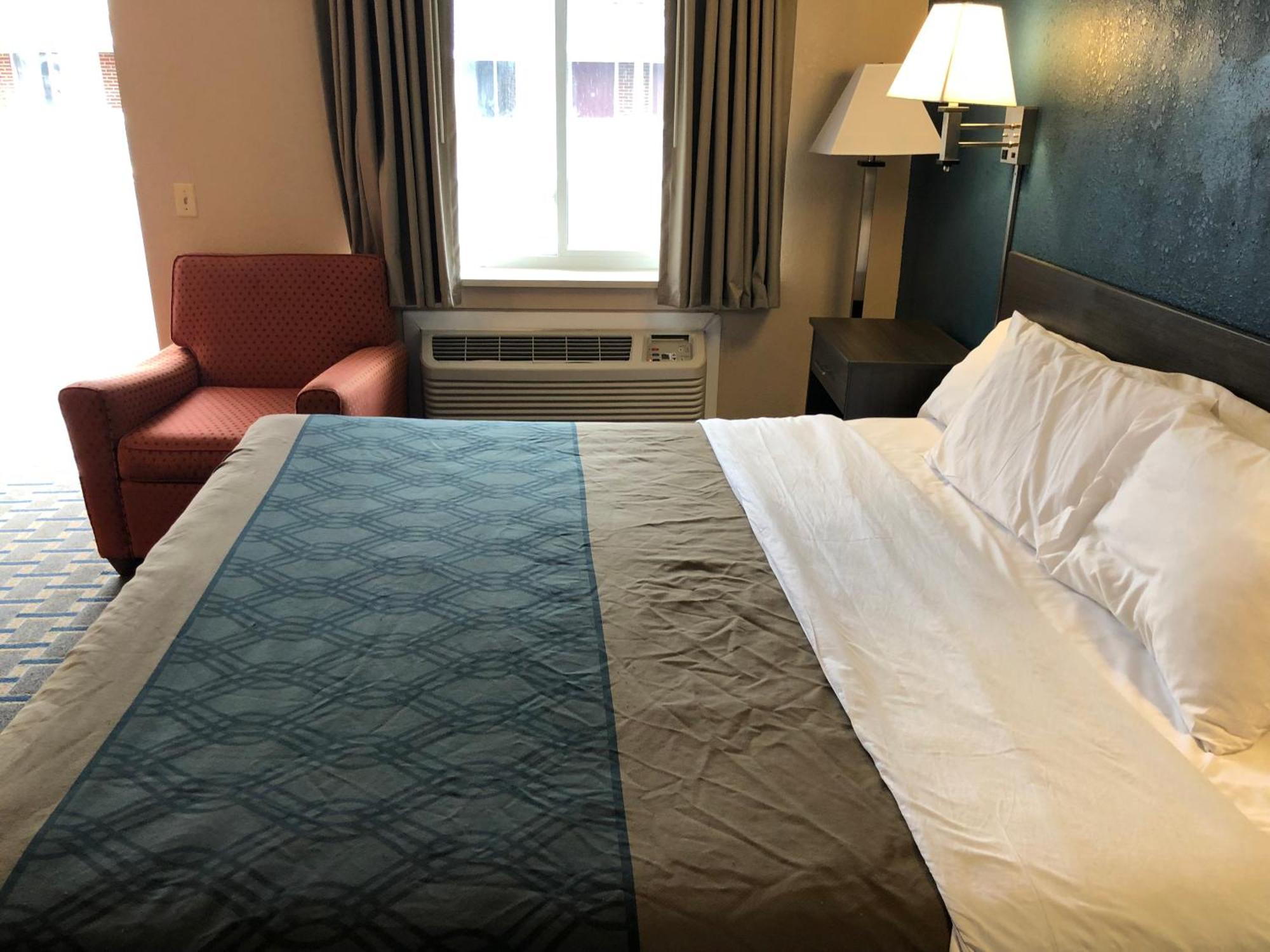 Econo Lodge Cranston - Providence Buitenkant foto